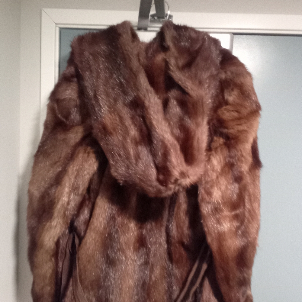 Fur coats - Picture 12 of 14